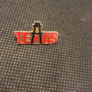 Texas Oil Rig Straight Back Pin